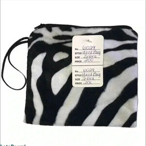 Zebra Designed Small Wristlet Bag